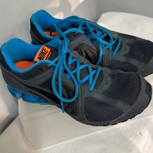 Nike Reax 8 Mesh Training Trainers Size 9.5